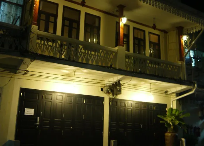 بيت ضيافة The Royal Thatien Village 2*