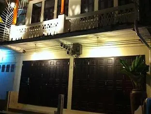 The Royal Thatien Village بيت ضيافة